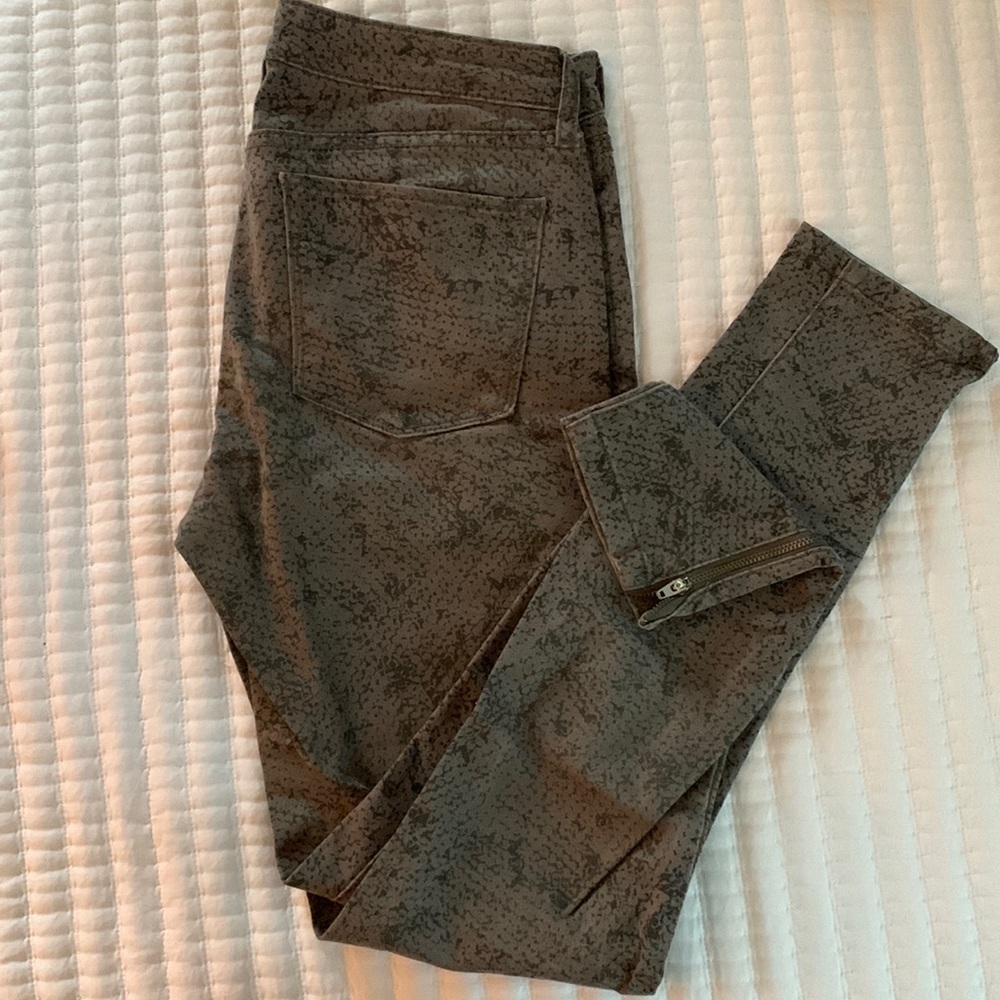 Banana Republic Snakeskin Jeggings Size 27/4